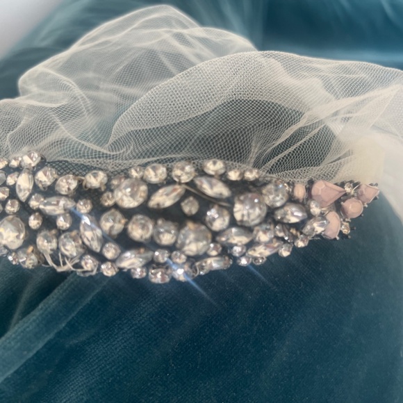 1920s Vintage Style Wedding Veil with 9 foot Cathedral Train - Picture 5 of 8